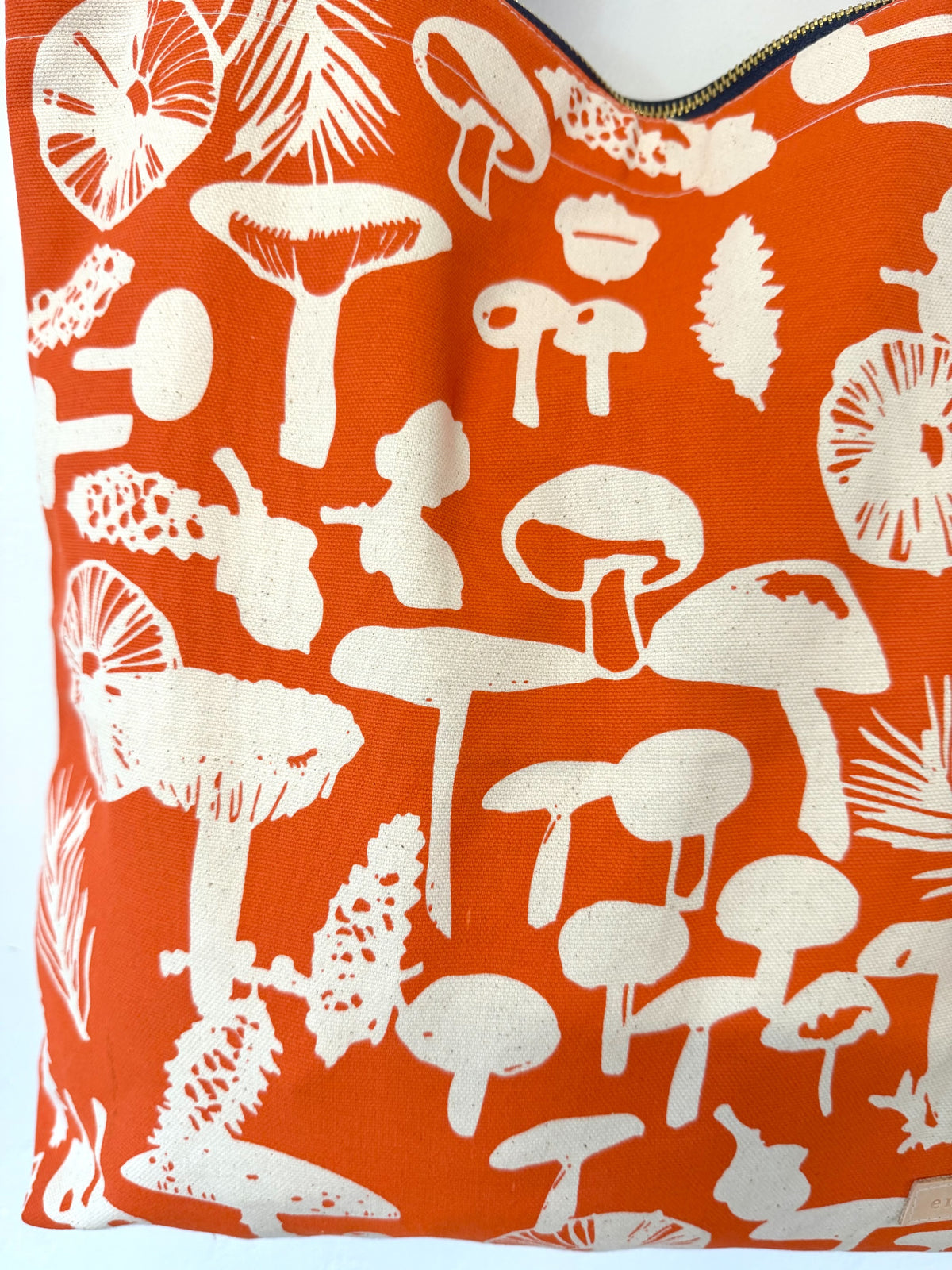 SINGLE SIDED MUSHROOM ANTHRO ORANGE CARRY ALL