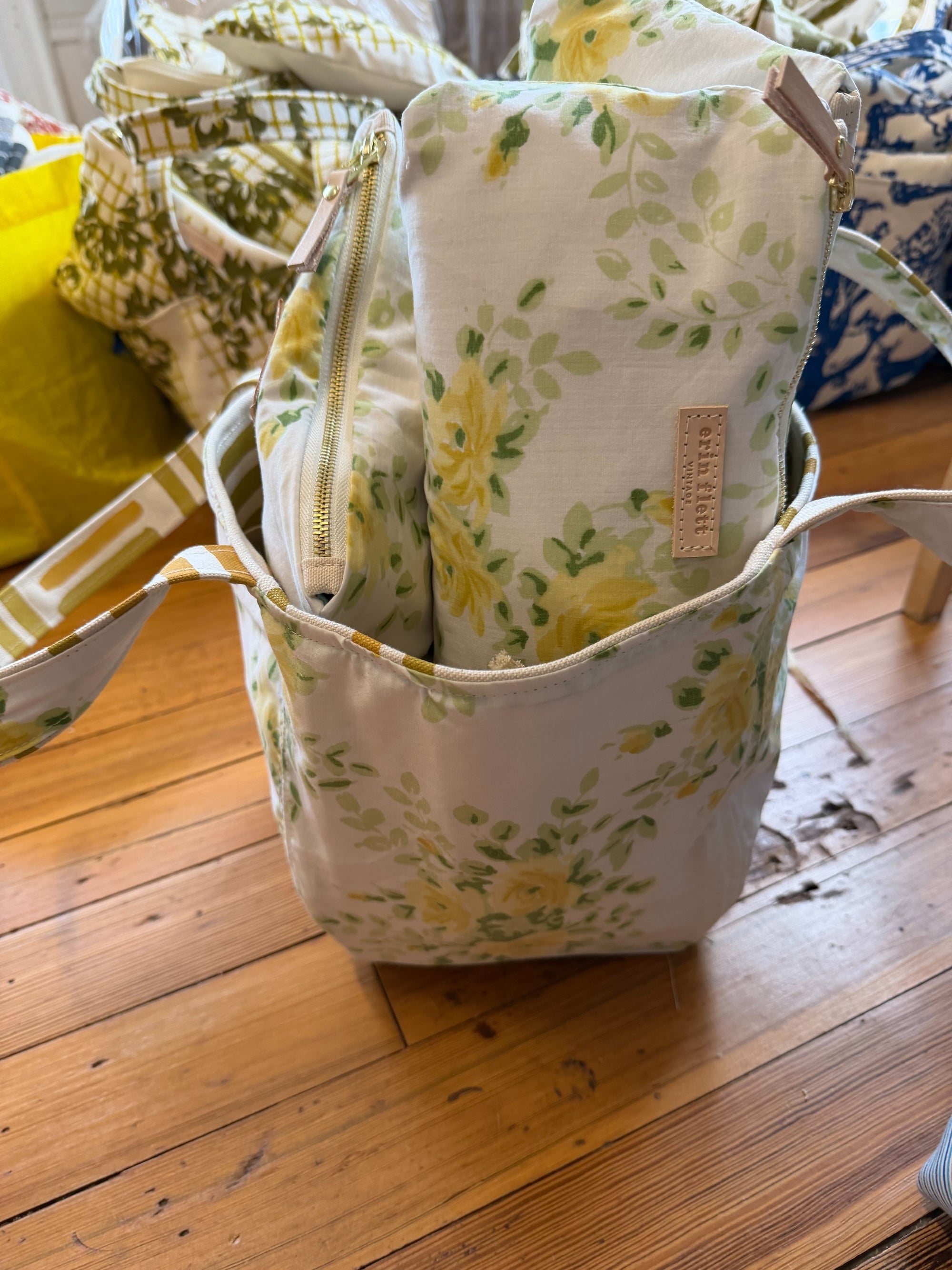 Vintage Laura Bag - Yellow Rose Floral - WITH Erin Flett print inside