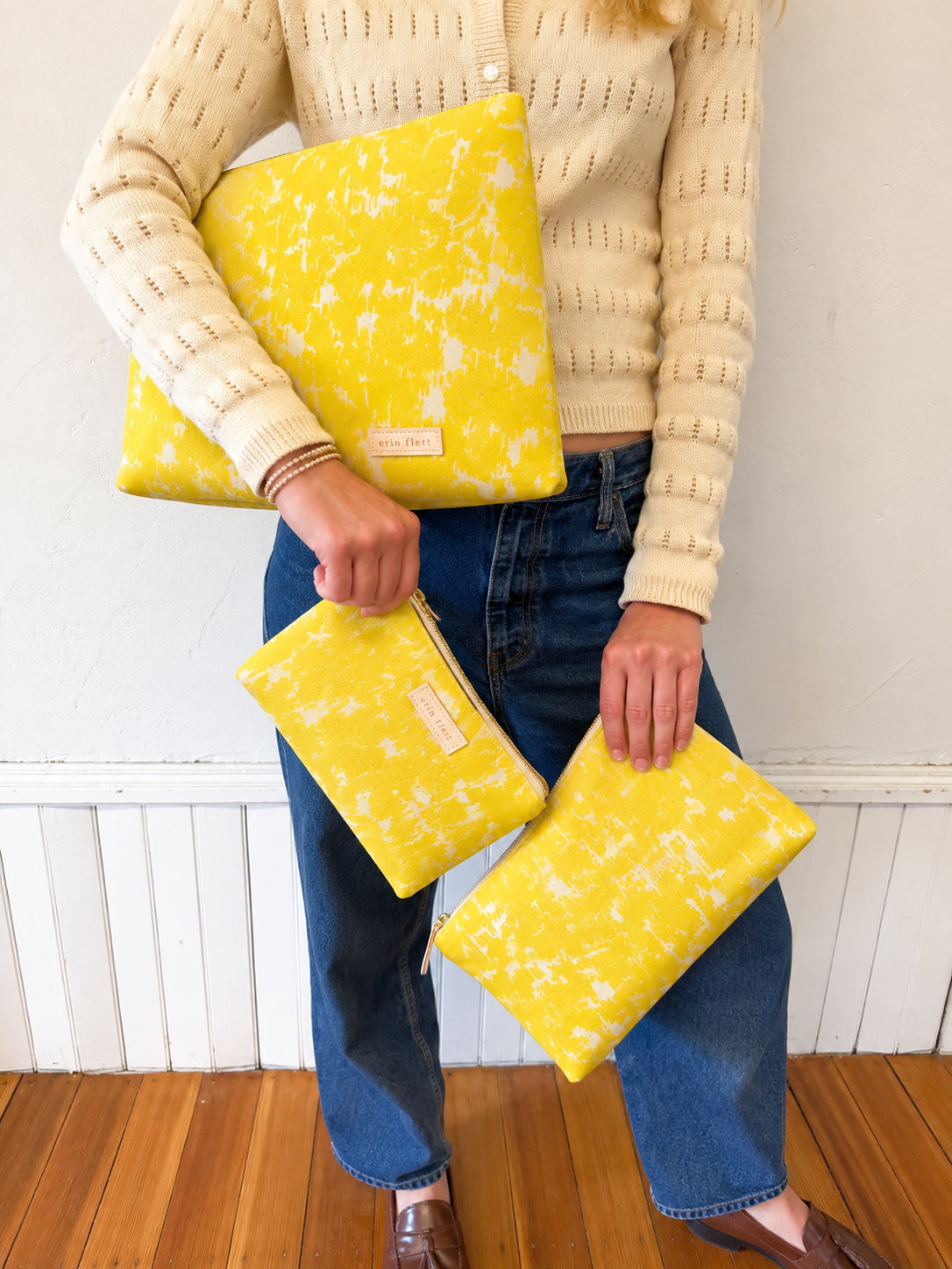 COATED CANVAS TRAVEL SET - CHARCOAL YELLOW