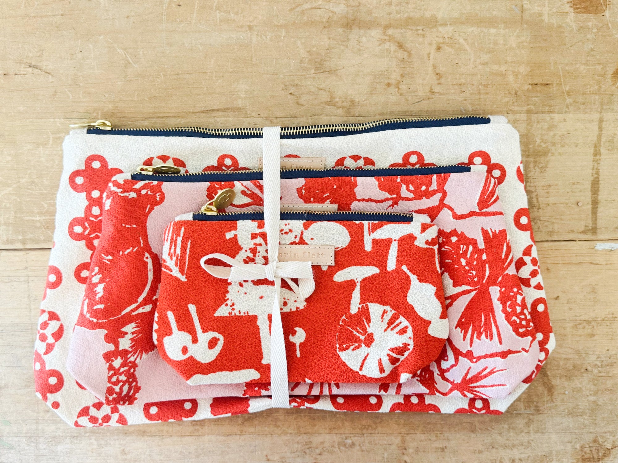 TRAVEL GIFT SET BUNDLE 2