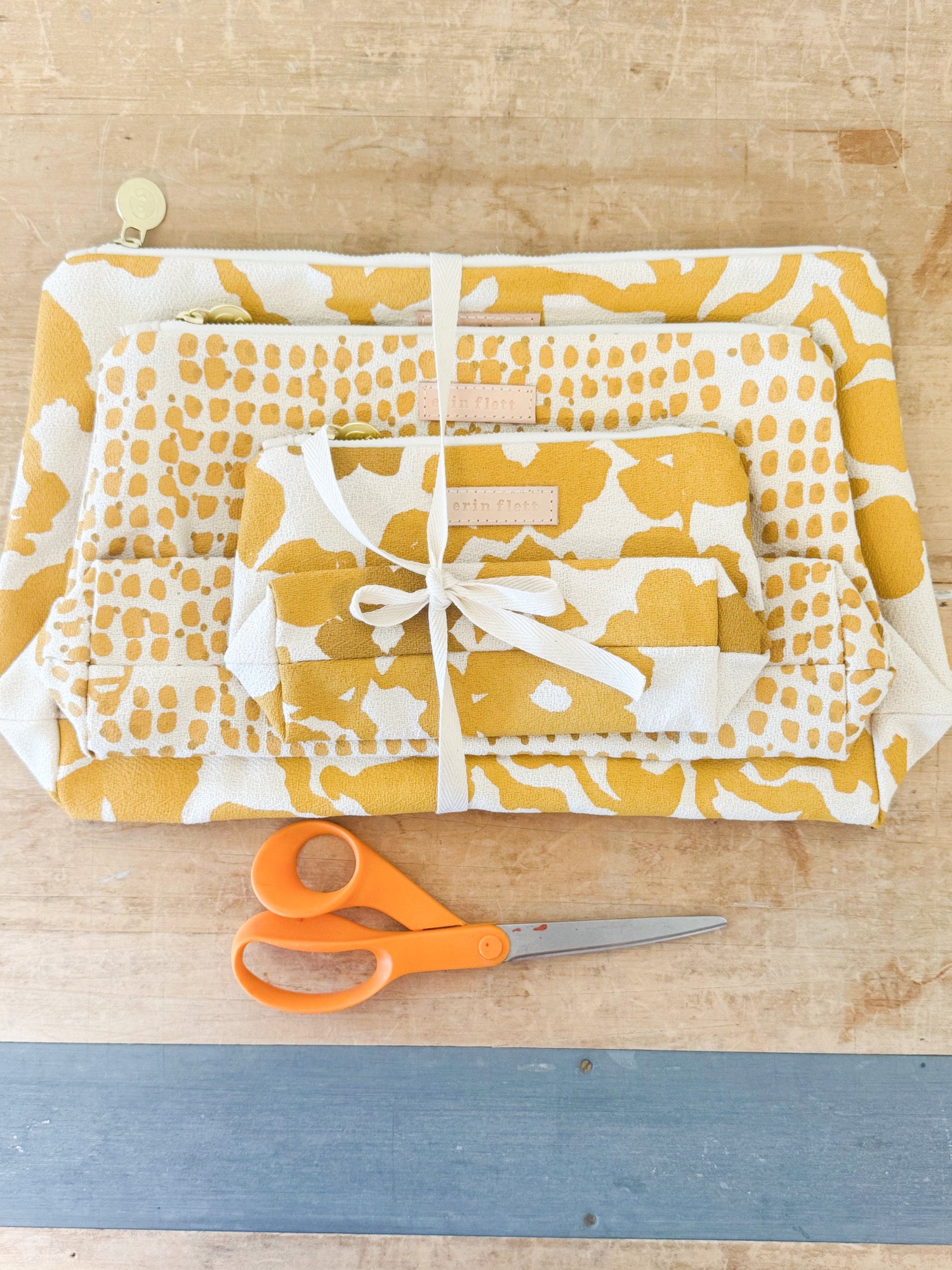 TRAVEL GIFT SET BUNDLE 10