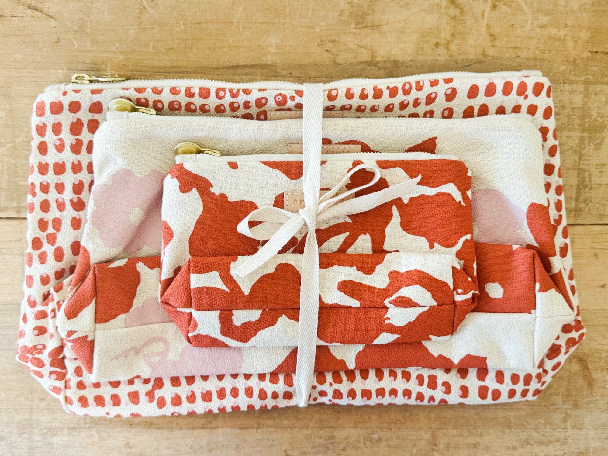 TRAVEL GIFT SET BUNDLE 15