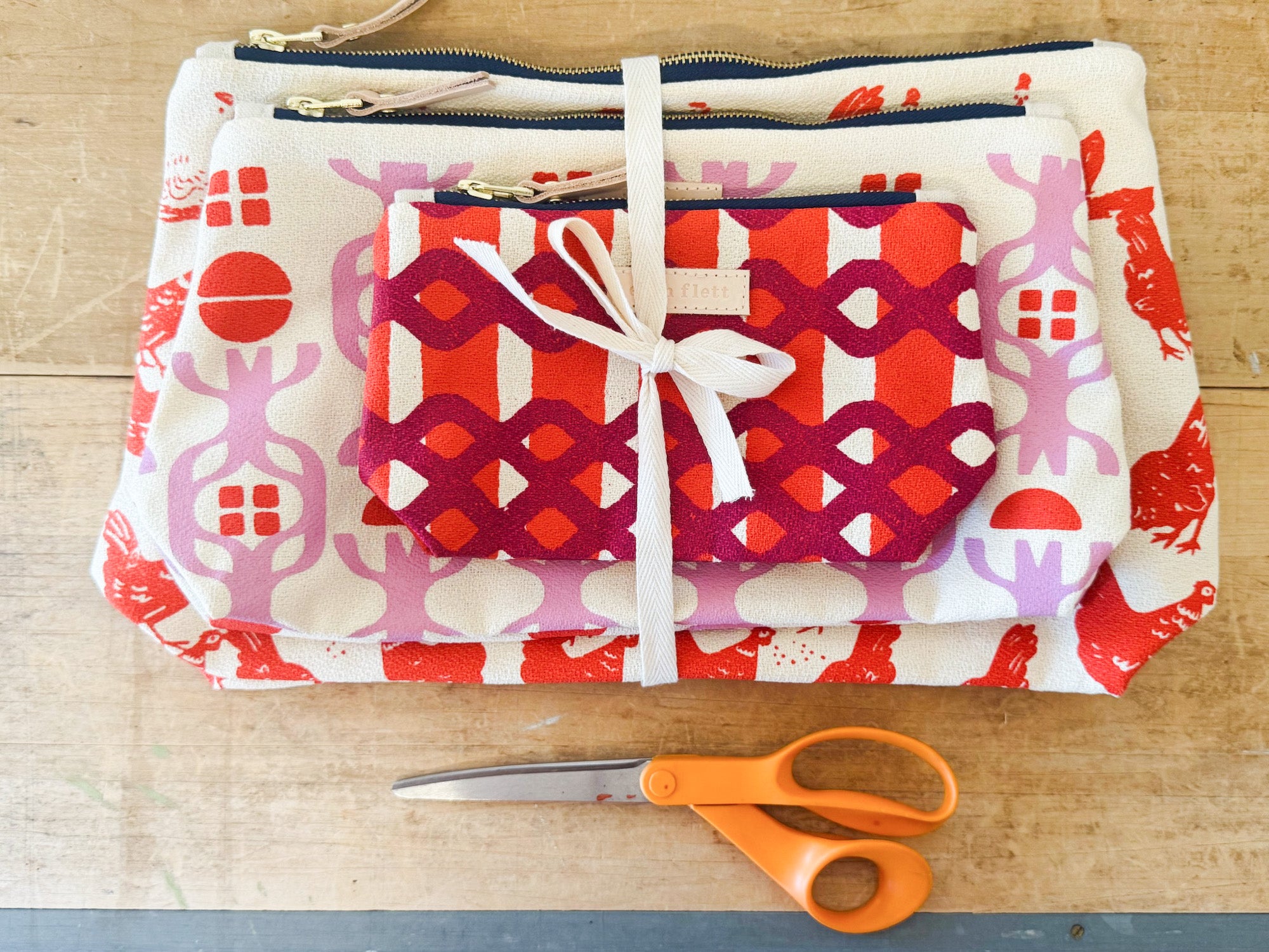 TRAVEL GIFT SET BUNDLE 19
