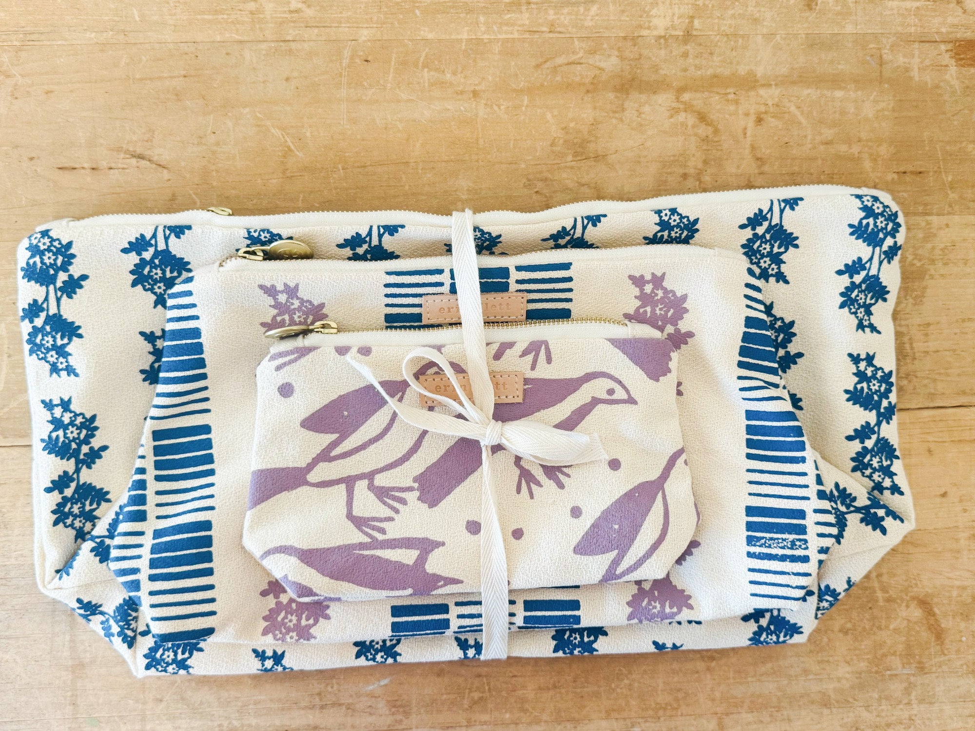TRAVEL GIFT SET BUNDLE 22