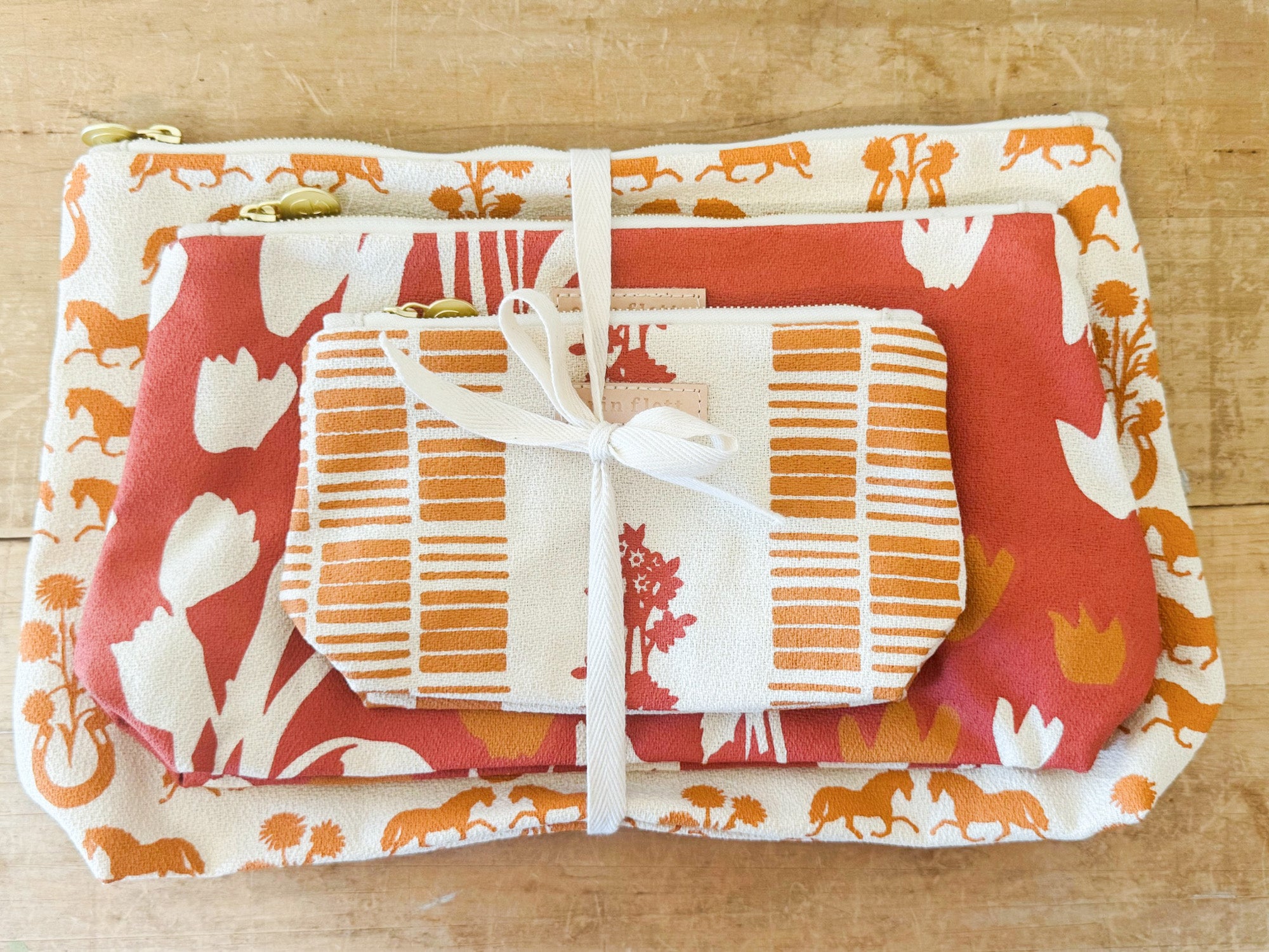 TRAVEL GIFT SET BUNDLE 23