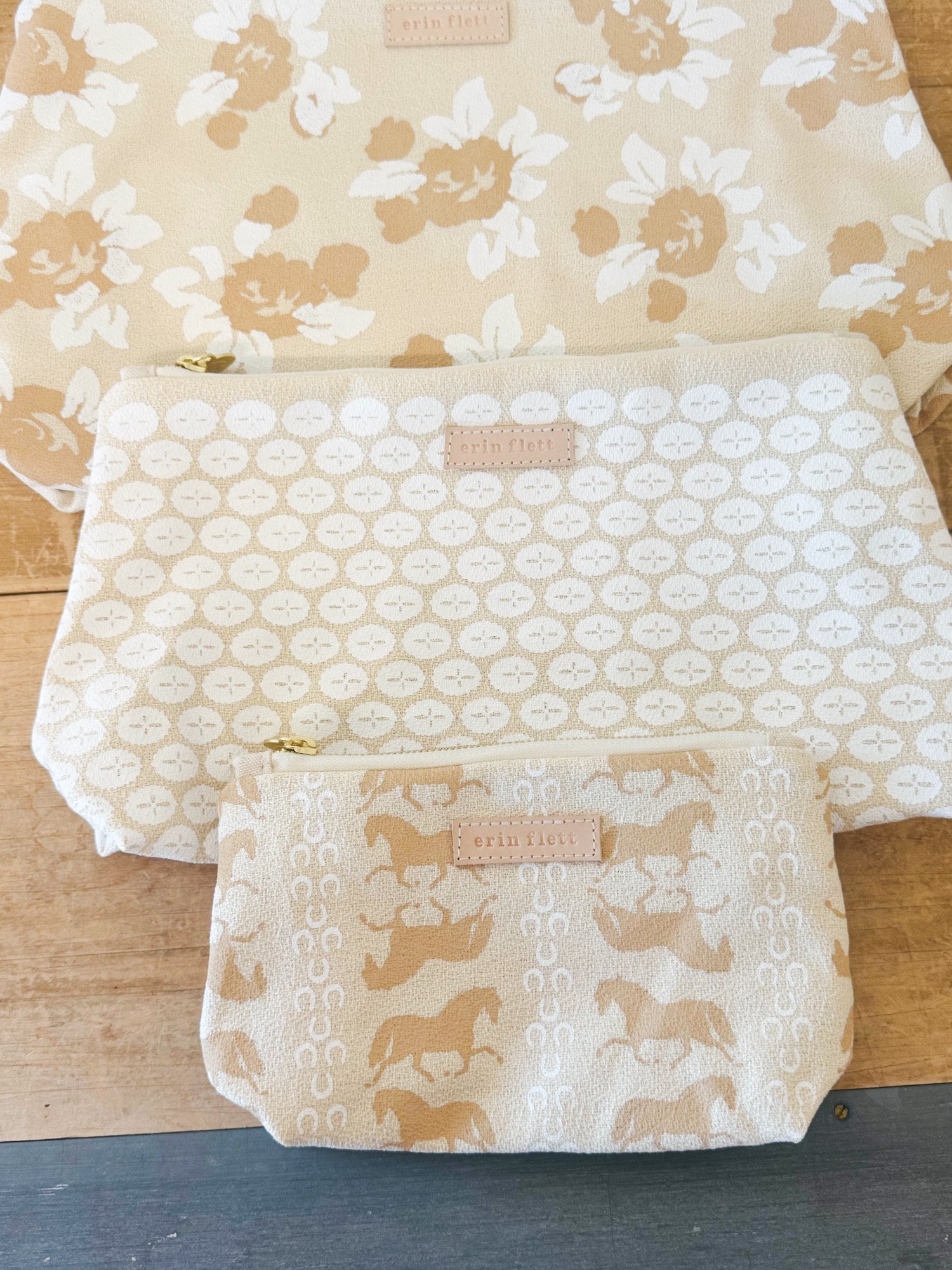 TRAVEL GIFT SET BUNDLE 24