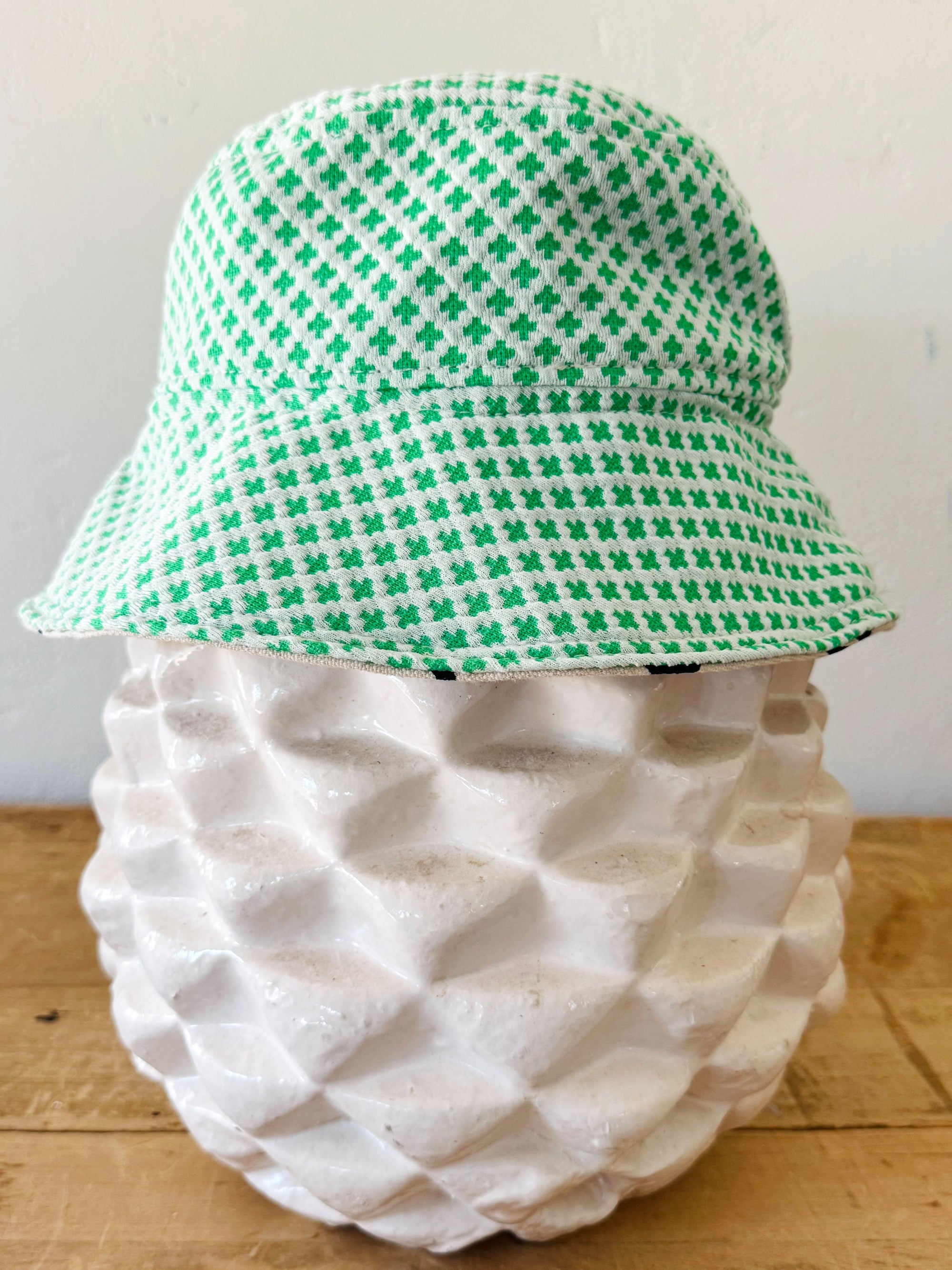 Small / Med Vintage Bucket hat - Textured Soft Green Cross