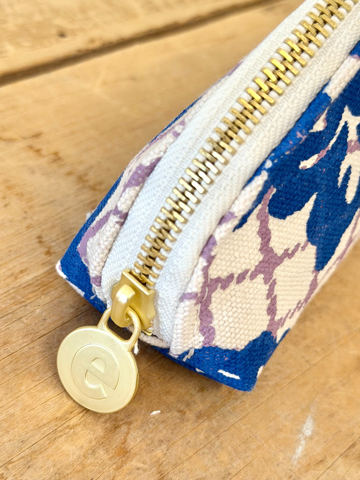 Darlene Clamshell Pouch