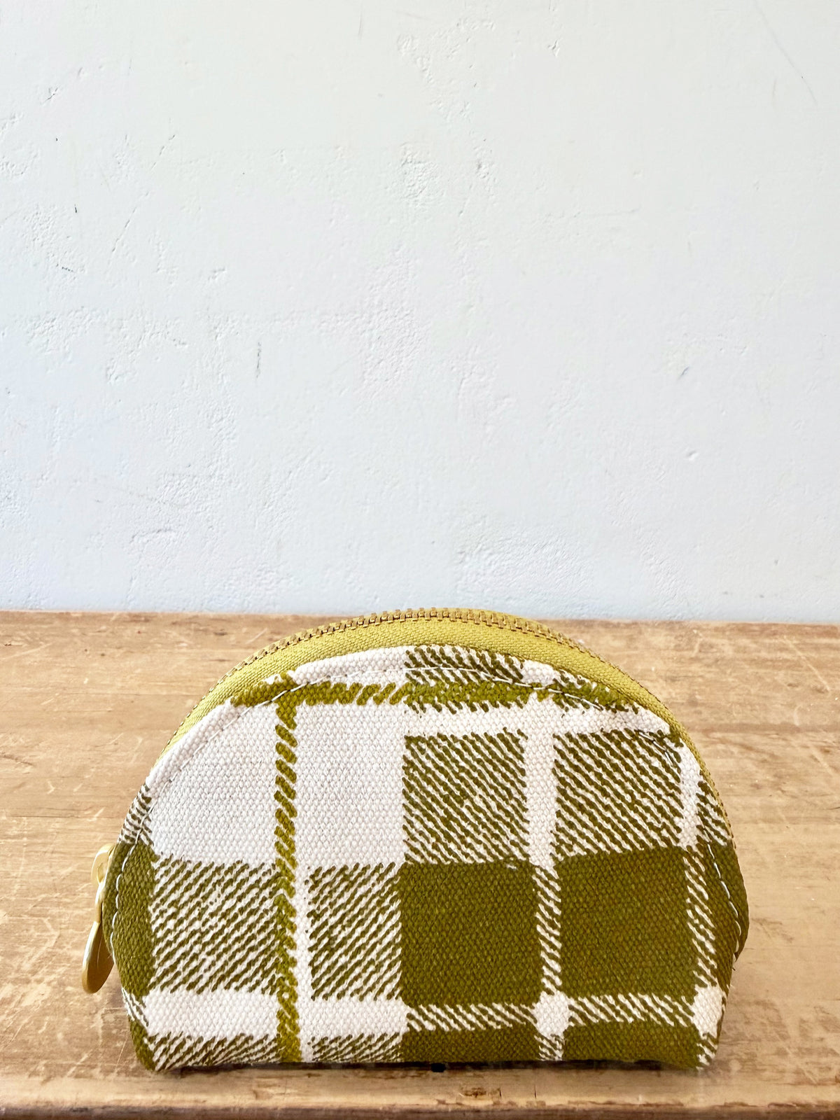 Darlene Clamshell Pouch