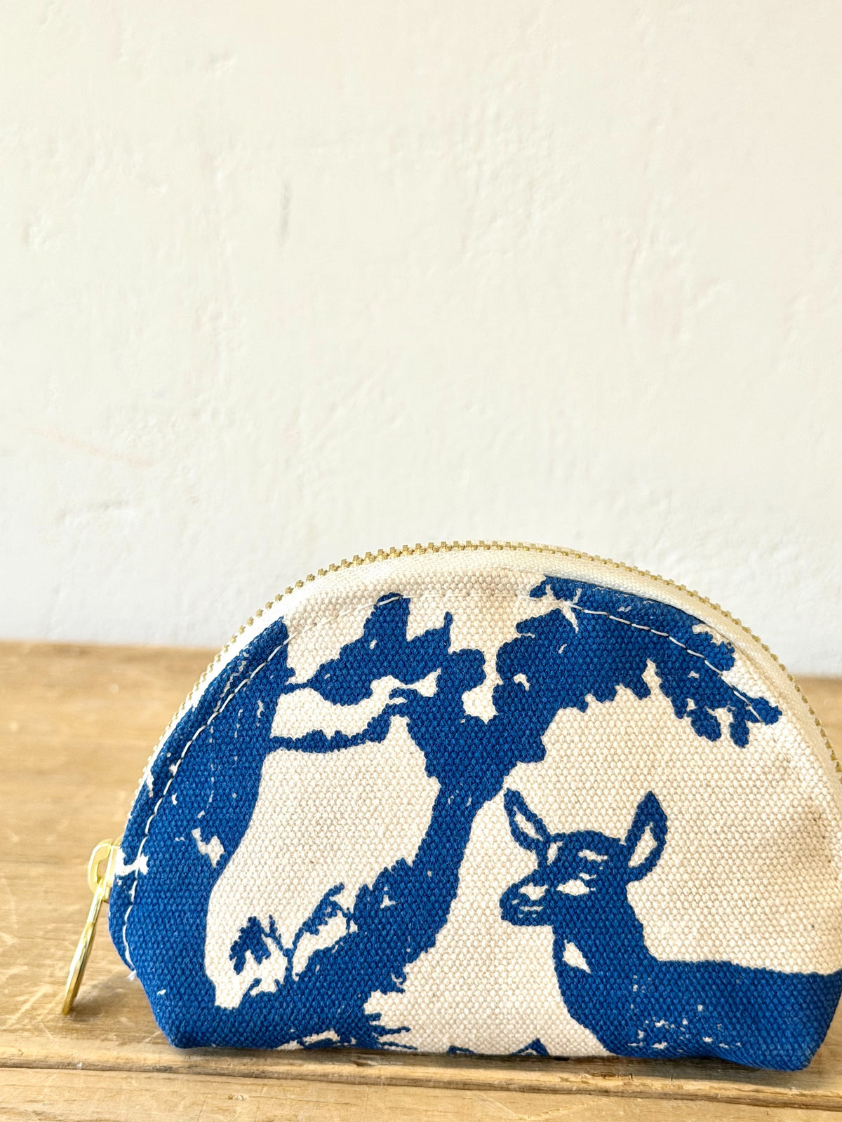 Darlene Clamshell Pouch