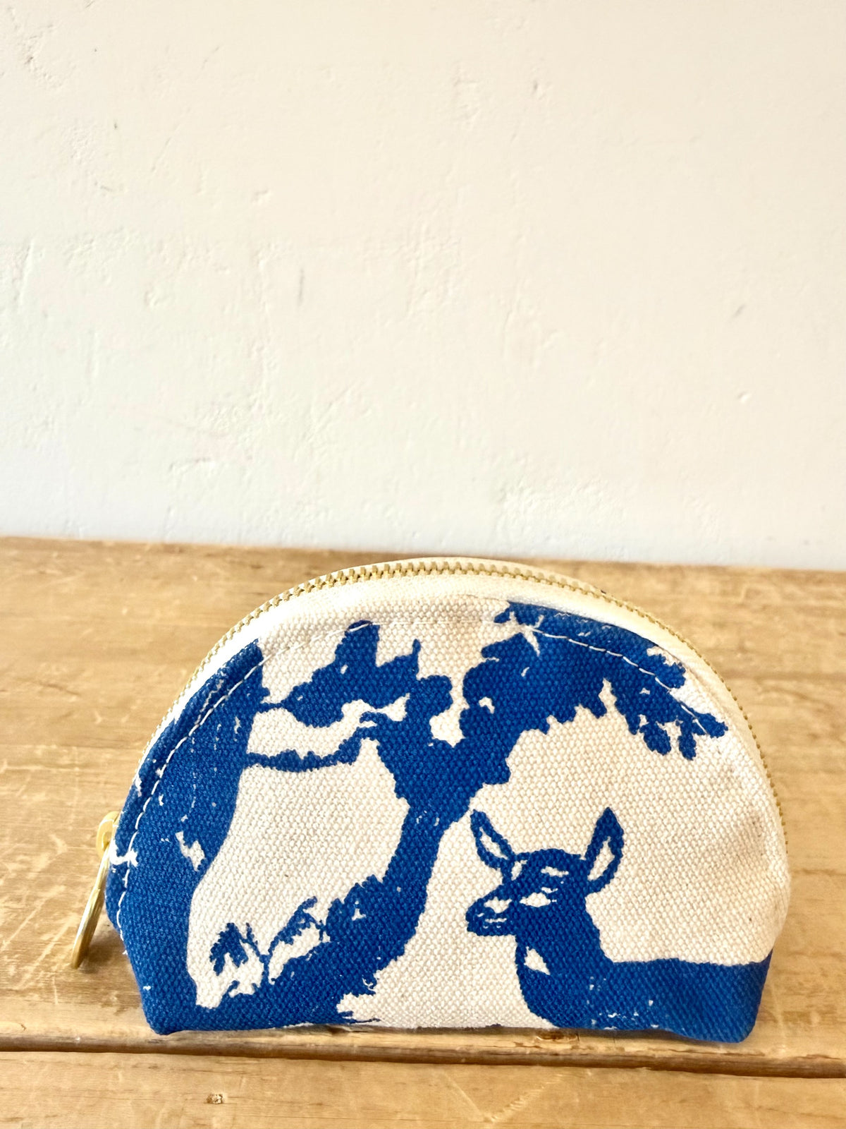 Darlene Clamshell Pouch