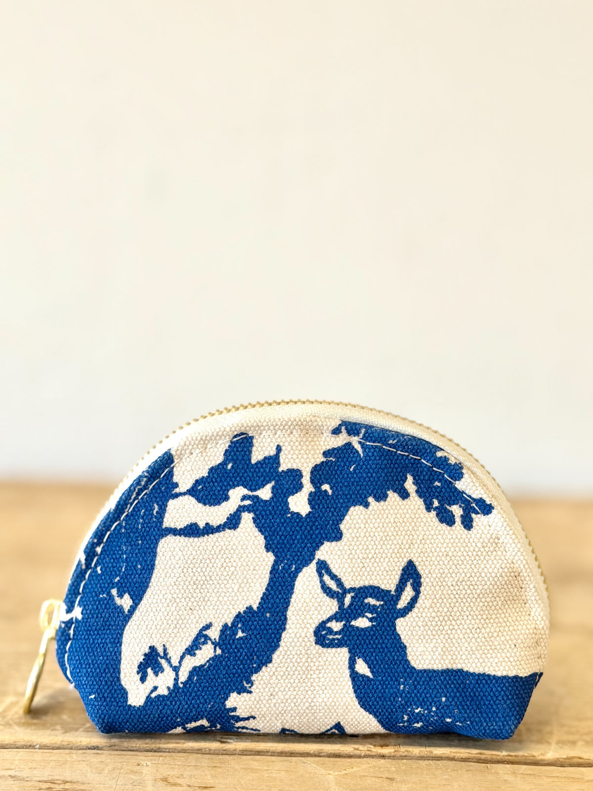 Darlene Clamshell Pouch