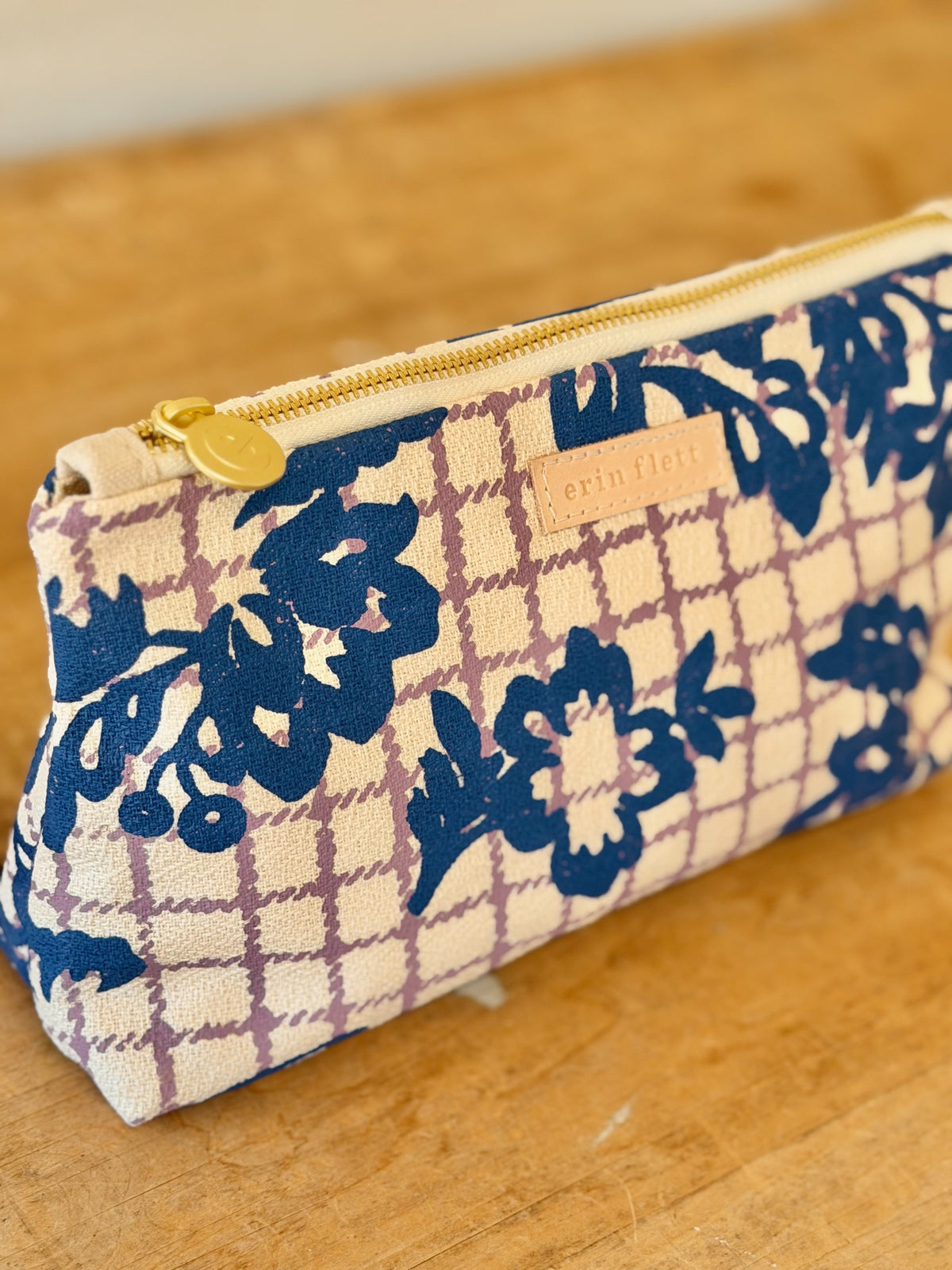 Laura Pouch