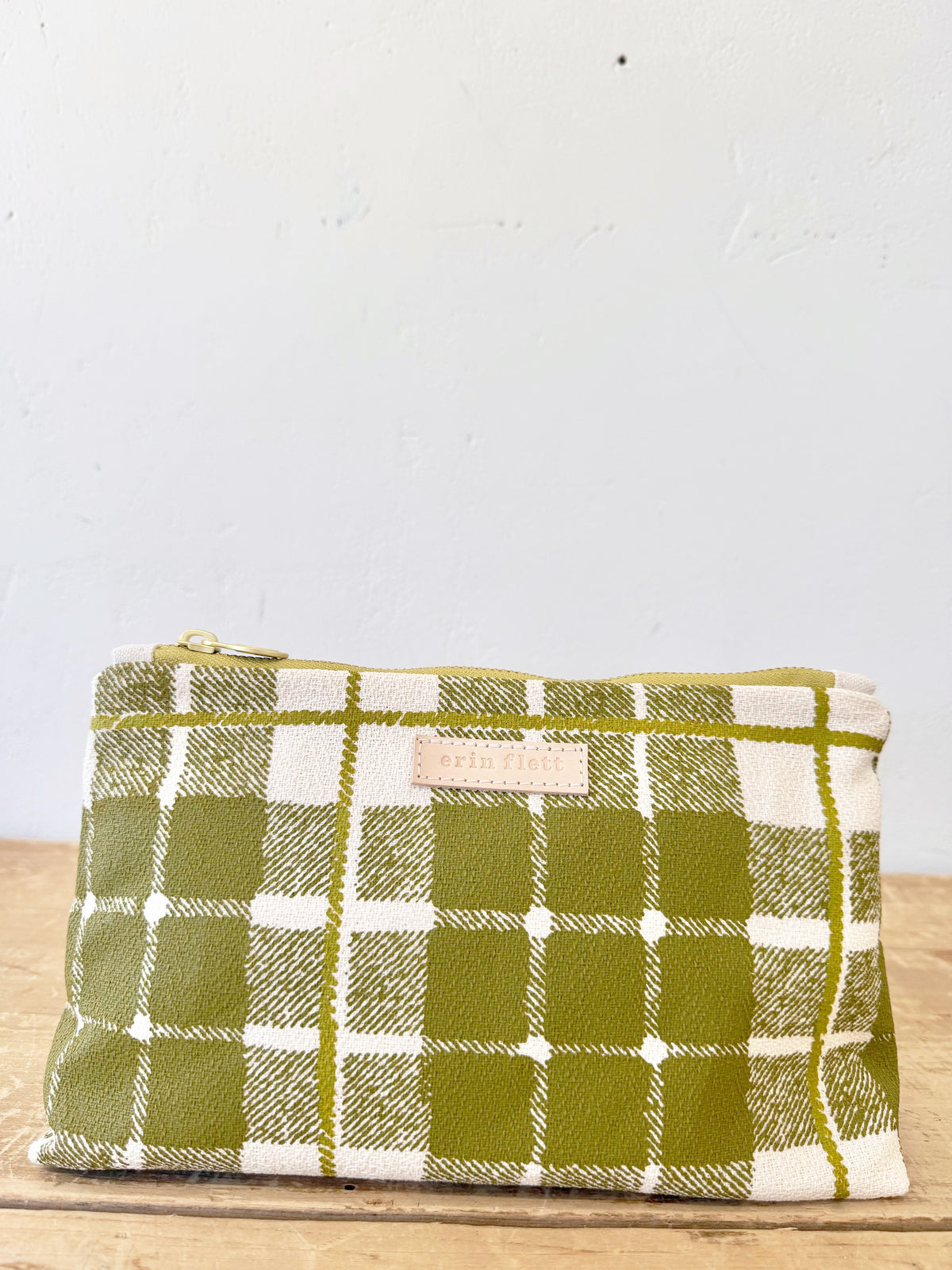 Laura Pouch