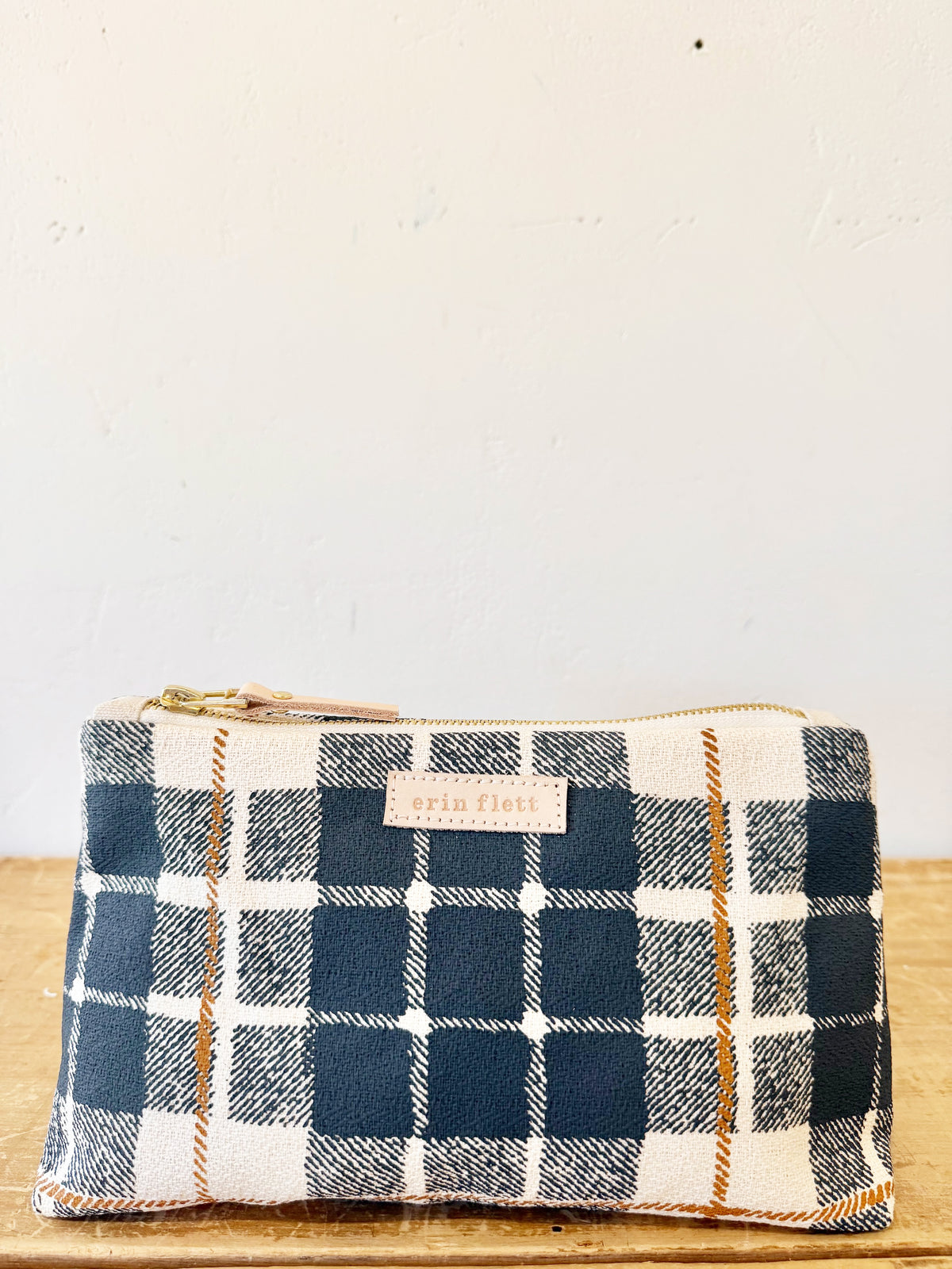 Laura Pouch