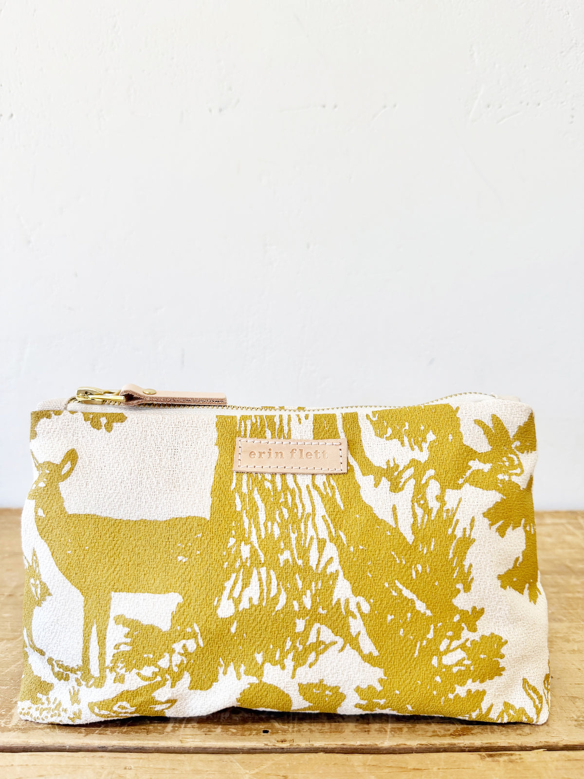 Laura Pouch