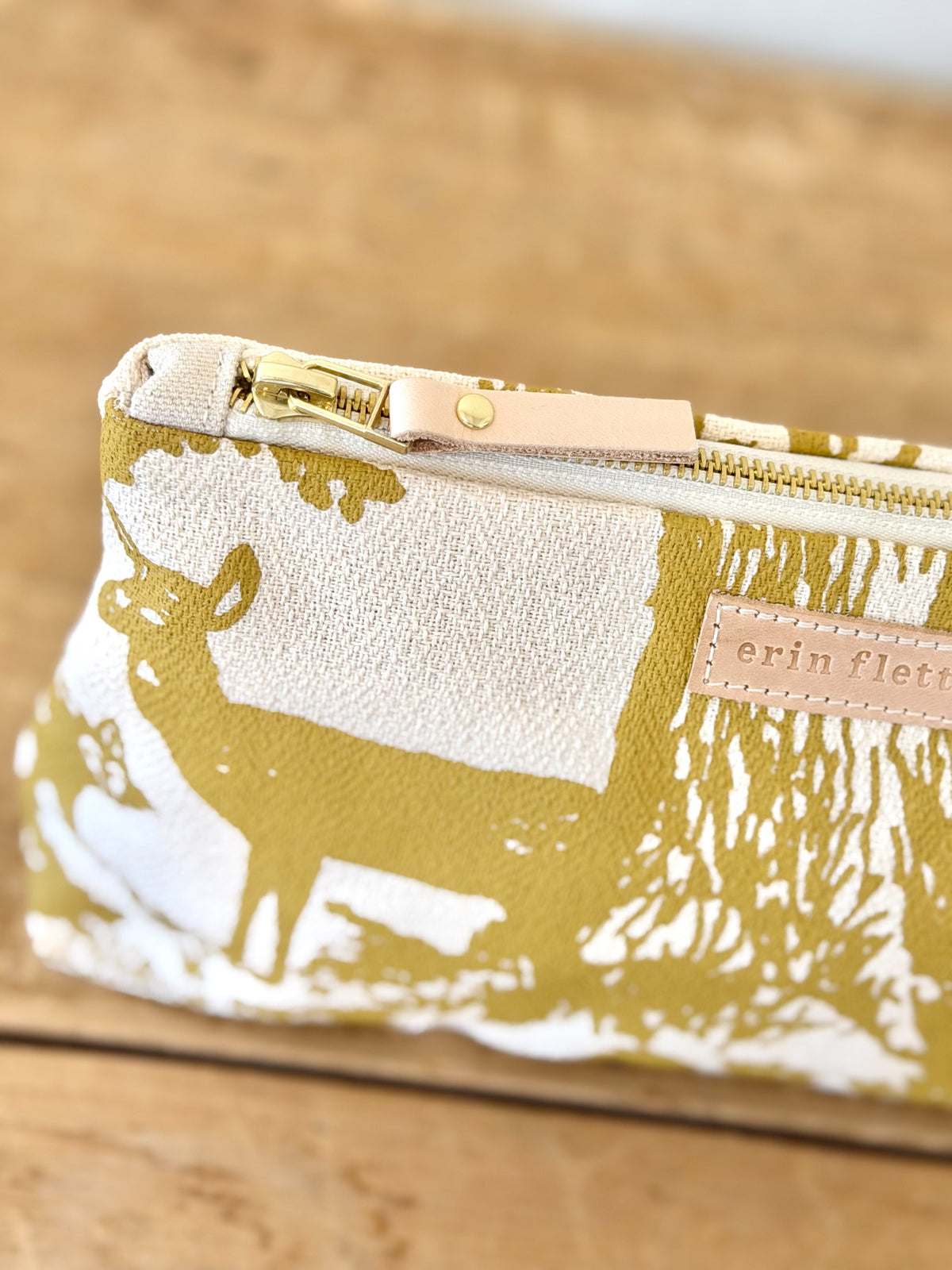 Laura Pouch