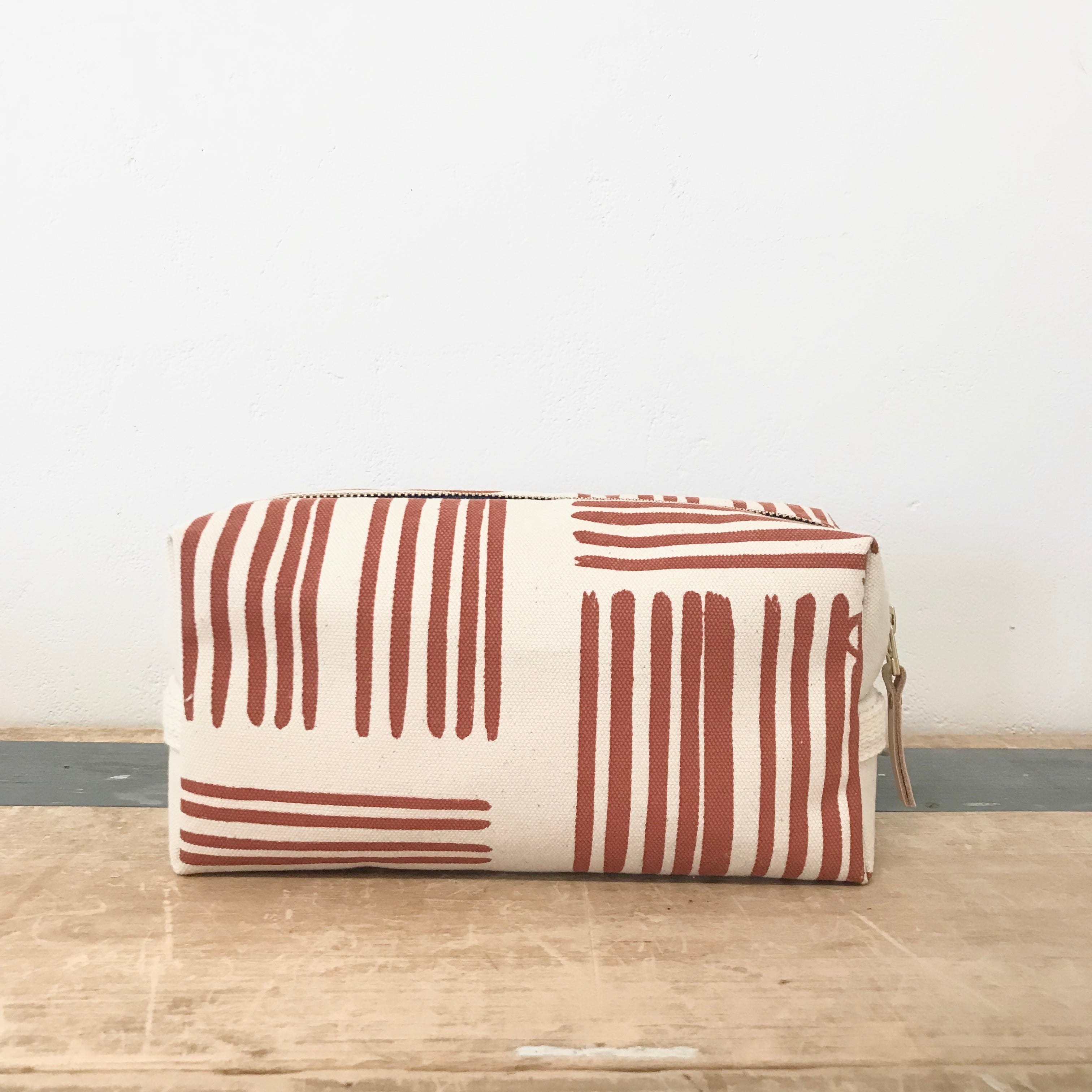 CLAY BRUSH DOPP KIT
